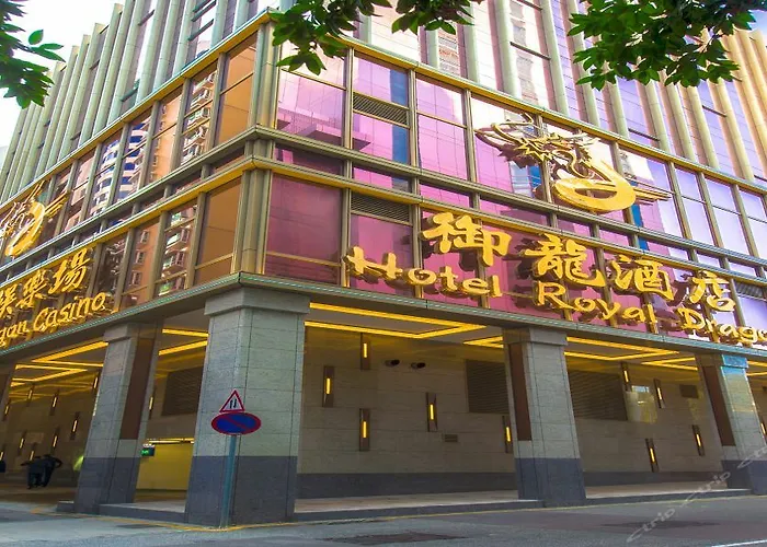 Hotel Royal Dragon 3*